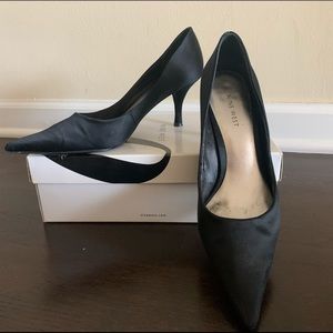 Nine West Nuncio Black Satin Pump Sz 9
